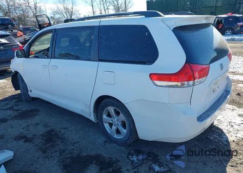2011 Toyota Sienna Le V6 from USA, damaged, VIN 5TDKK3DC2BS126708